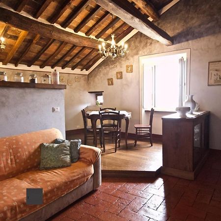 Domus Ghibellinae- Fonte Di San Benedetto Apartment Cortona Bagian luar foto