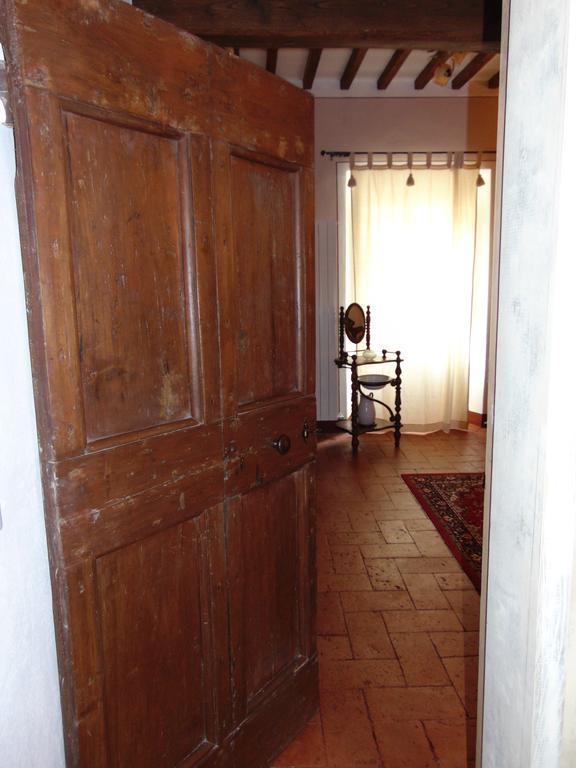 Domus Ghibellinae- Fonte Di San Benedetto Apartment Cortona Ruang foto