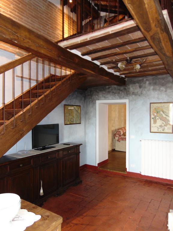 Domus Ghibellinae- Fonte Di San Benedetto Apartment Cortona Ruang foto