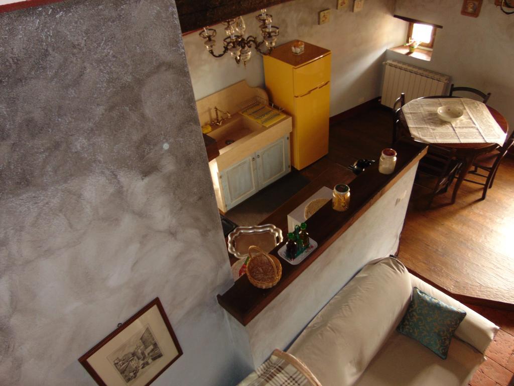 Domus Ghibellinae- Fonte Di San Benedetto Apartment Cortona Ruang foto