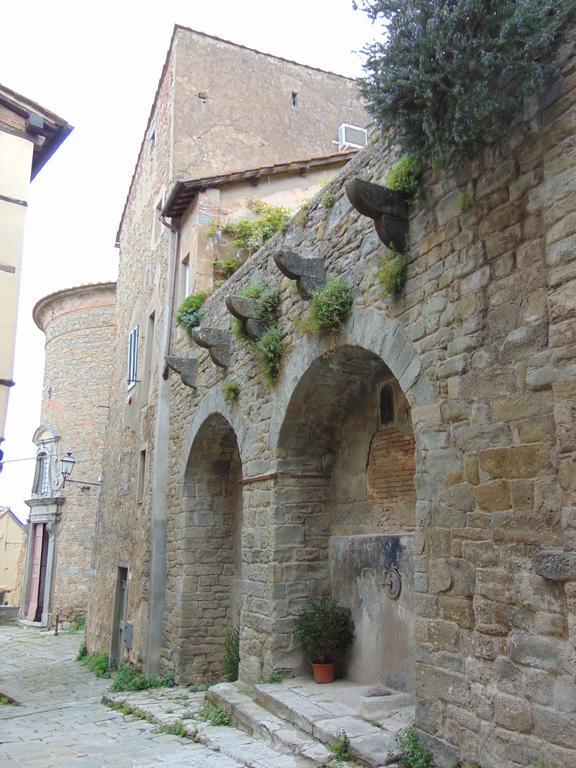 Domus Ghibellinae- Fonte Di San Benedetto Apartment Cortona Ruang foto