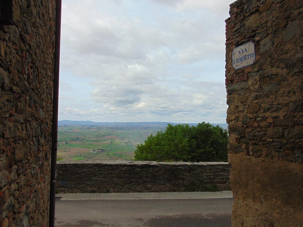 Domus Ghibellinae- Fonte Di San Benedetto Apartment Cortona Ruang foto