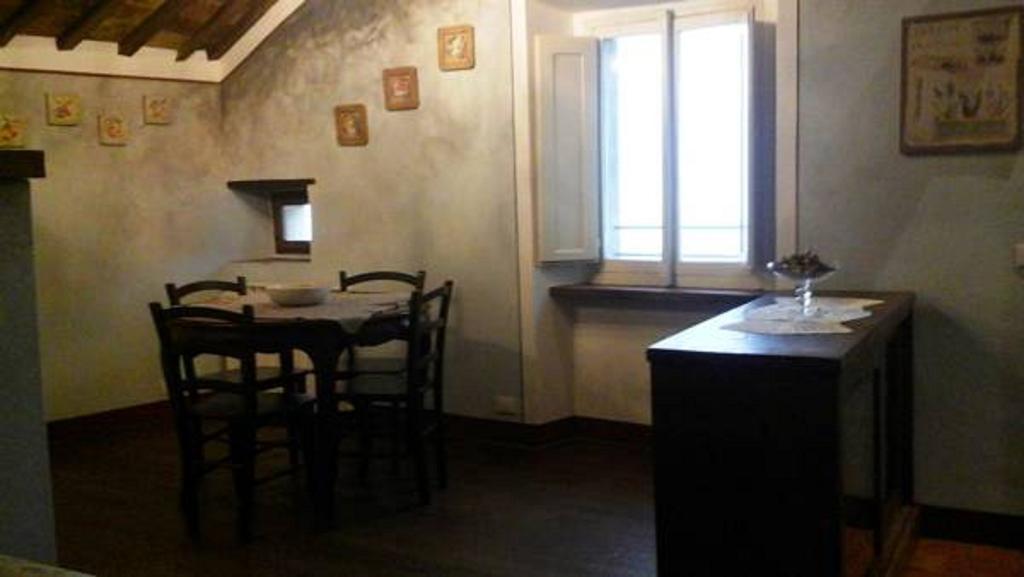 Domus Ghibellinae- Fonte Di San Benedetto Apartment Cortona Ruang foto