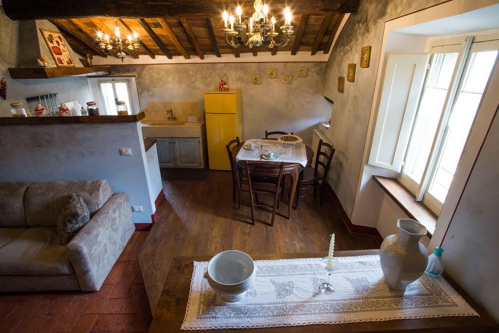 Domus Ghibellinae- Fonte Di San Benedetto Apartment Cortona Bagian luar foto