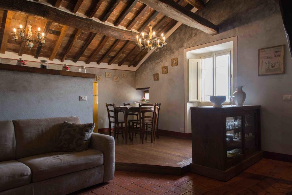 Domus Ghibellinae- Fonte Di San Benedetto Apartment Cortona Bagian luar foto