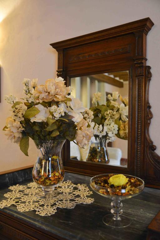 Domus Ghibellinae- Fonte Di San Benedetto Apartment Cortona Bagian luar foto